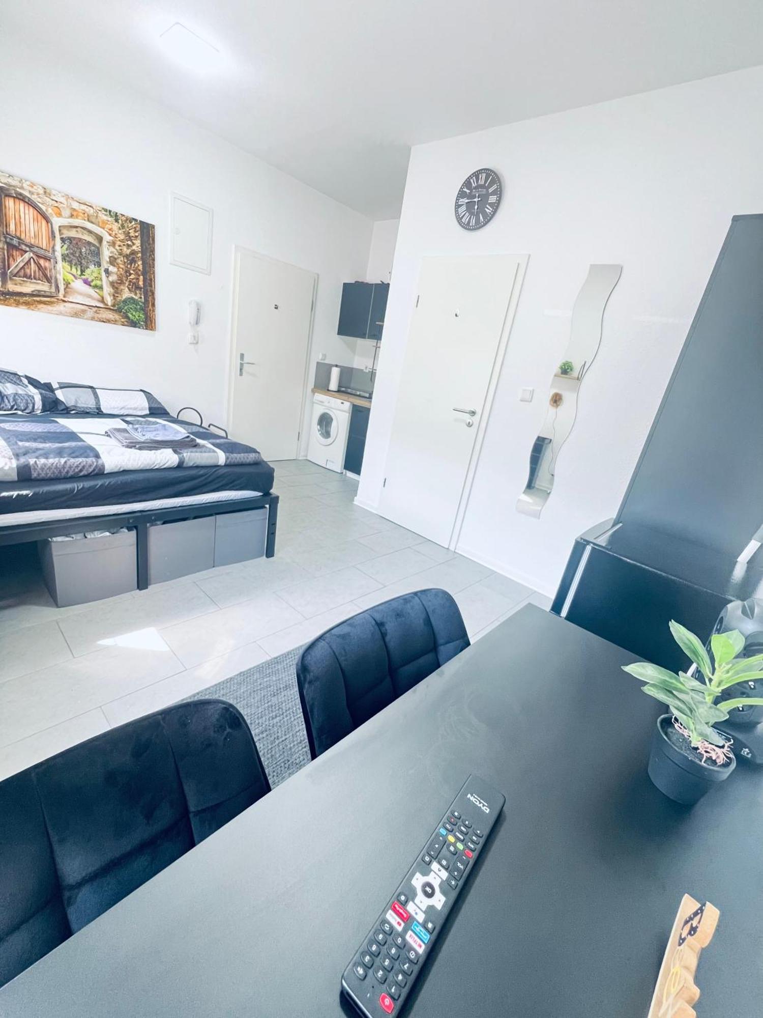 Traumhaftes 1-Zi Apartment Mit Gartennutzung Naehe Krefeld Hbf 外观 照片